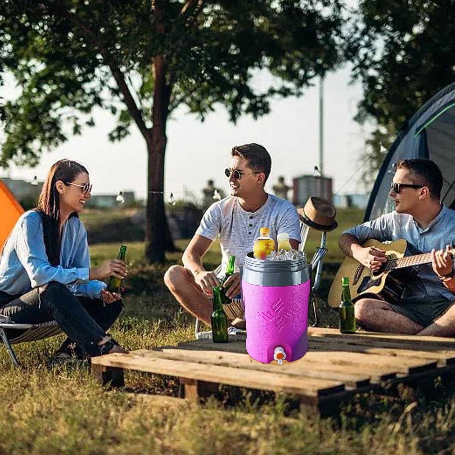 imageDispensateur de boissons en eau sportive distributeur de boissons isols 58 L distributeur deau extrieur portable avec poigne Rassembler des amis de la famille des amis de la famille pot de bRose Vif