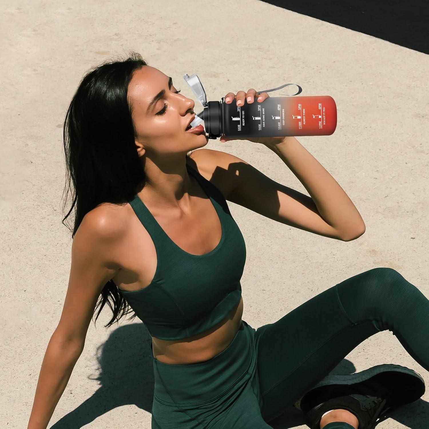 imageGourde 1L Gourde Sport Gourde avec Paille Rutilisable Rutilisable Bouteille deau avec Marqueur de Temps Water Bottle pour Adulte lcole Cyclisme Voyage Camping Fitness Yoga Bureau32oz1000ml Paille Noir Rouge