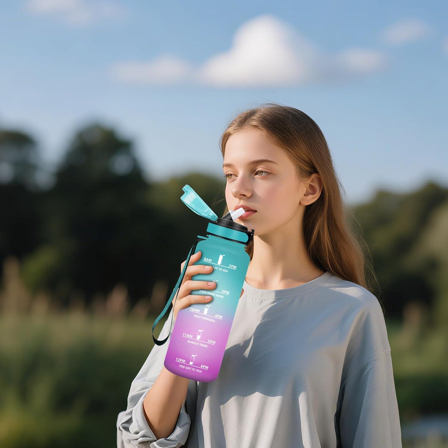 imageGourde 1500ML Avec de la Paille Gourdes Sport Sans BPA Gourde Paille Bouteille deau de Motivation avec Marqueur de Temps Bouteille Paille Adulte pour Salle de Sport Camping Vert foncampampGrisPinkcyanzz