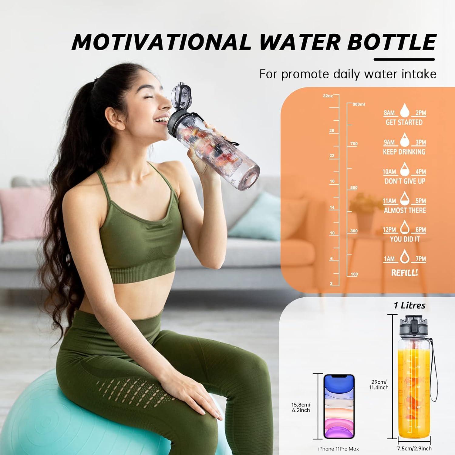imageUTEBIT Gourde Sport 1L Bouteille deau avec Infuseur Th ou Fruits1 Litre Bouteille Reutilisable Fabrique en Tritan sans BPA avec Marqueur de Temps de Motivation pour Gym Camping BureauTransparent
