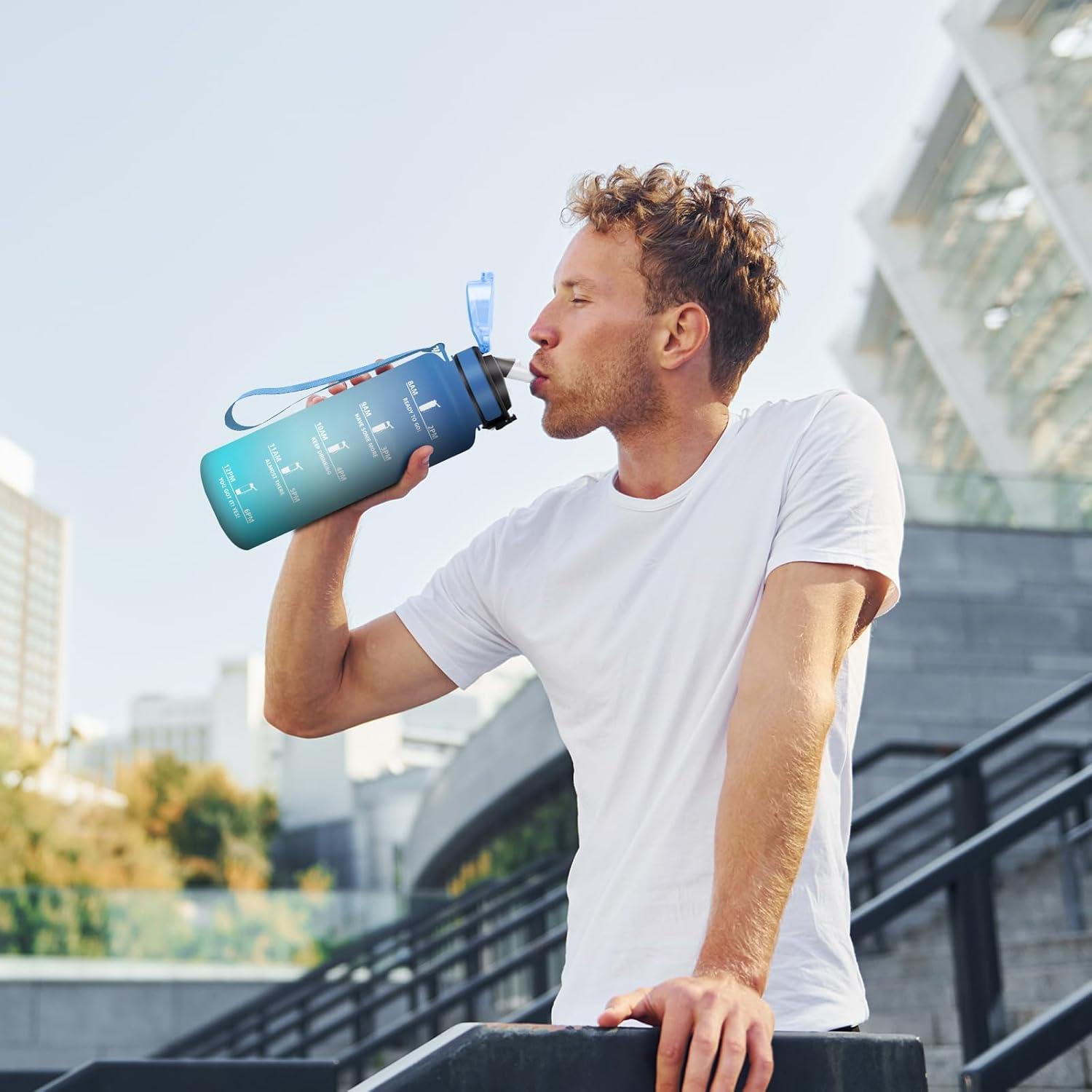 imageGourde Sport 1L Bouteille Rutilisable Gourde avec Paille et Marqueur de Temps Gourde sans BPA Bouteille Sport tanche Bouteille deau pour Sport Bureau Fitness Randonne Yoga Camping50oz1500ml Paille Bleu Vert