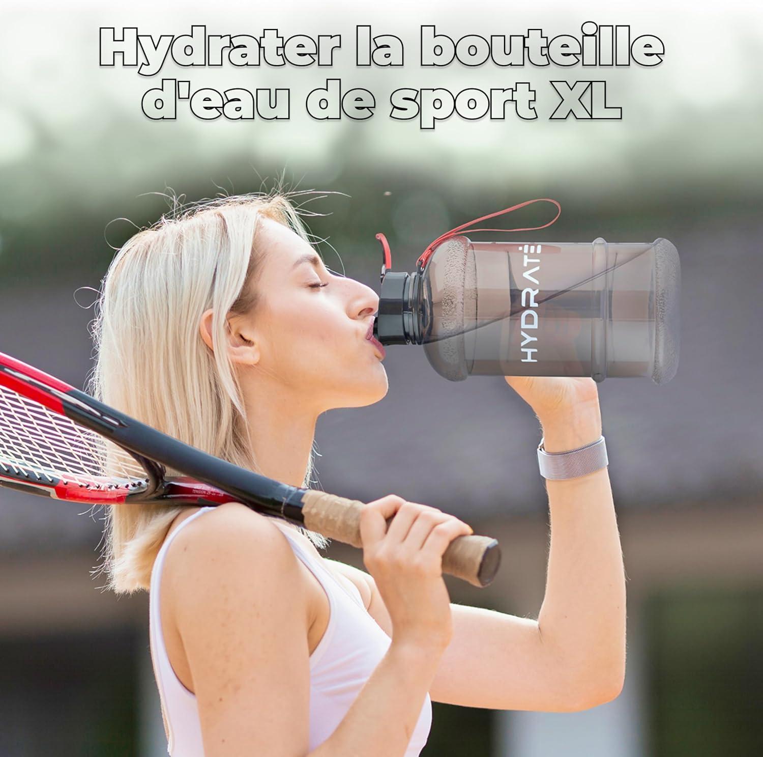imageHYDRATE XL Bouteille deau 22 L Bouteille de Gym Avec Sangles de Transport Gourde Fitness Sans BPA Popup Bouchon pour le Sport le Yoga et les Activits de Plein Air Matte CamoNoir Transparent