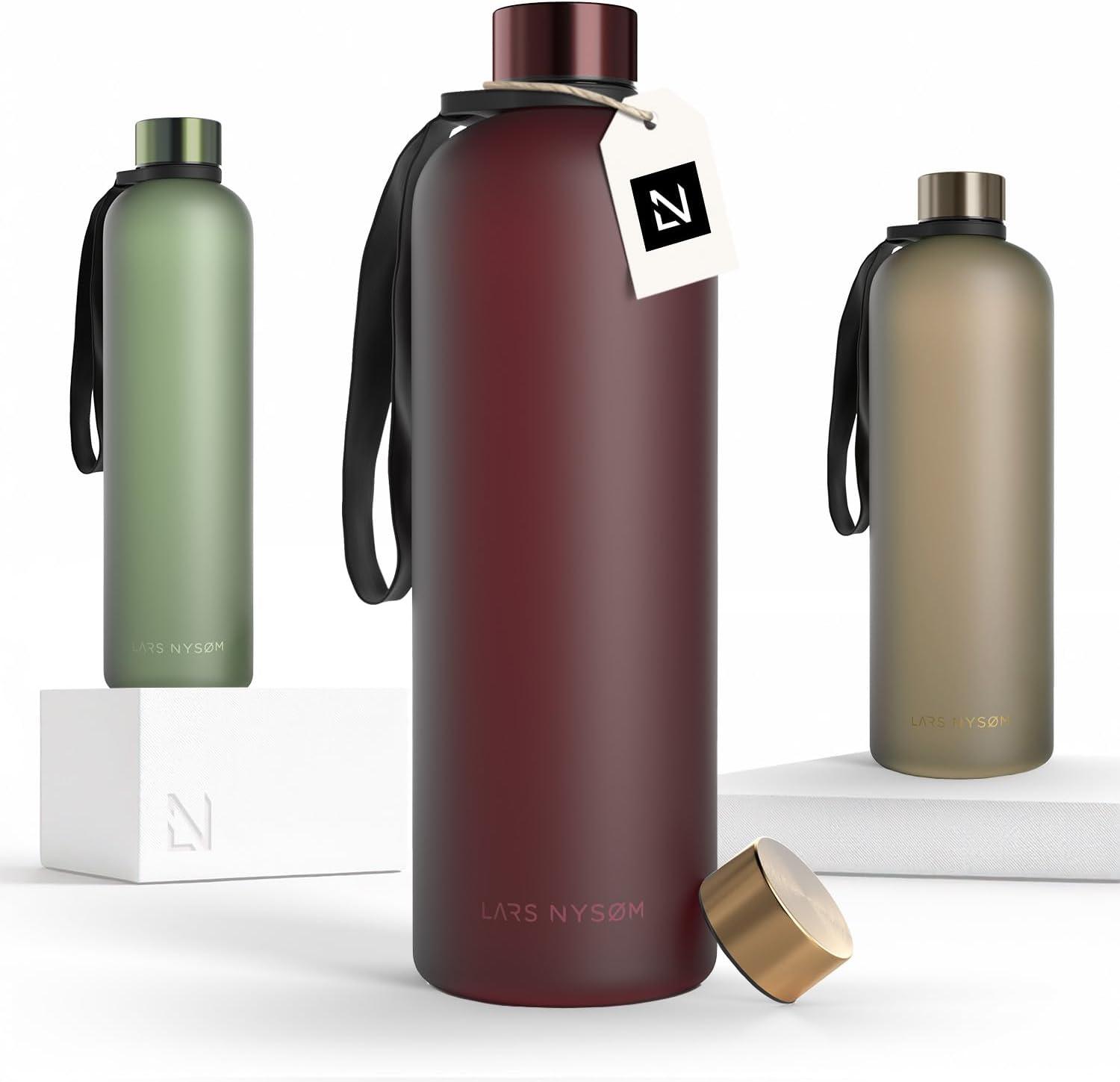 image:imageLARS NYSM Gourde 1l Bouteille deau 1000ml Gourde de sport ultralgre en Tritan Idal pour le sport le bureau le yoga les enfants 2 couvercles inclus Carbon Black 1000mlBerry Red