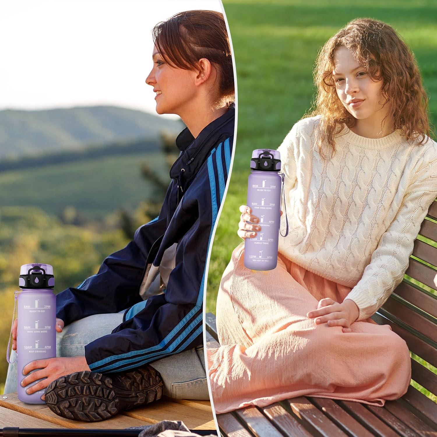 image:imageGourde Sport 1L Gourde Gym sans BPA tanche et Rutilisable Bouteille deau avec Marqueur de Temps et Filtre Gourdes pour Enfant Adulte Garon Fille lcole Camping Gym Sport Yoga32oz1000ml Mat Violet Clair