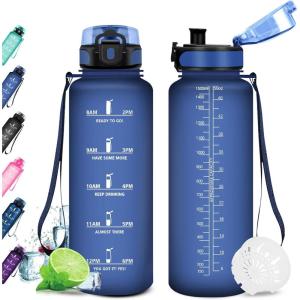 KollyKolla Gourde 1.5L, Gourde Sport, Bouteille Gym, Étanche & Réutilisable, Bouteille d&rsquo;eau avec Marqueur de Temps, Gourdes Graduée pour 1 Journee, sans BPA, l&rsquo;école, Voyage, Camping, Randonnée(50oz-1500ml | Mat Marine Bleu)