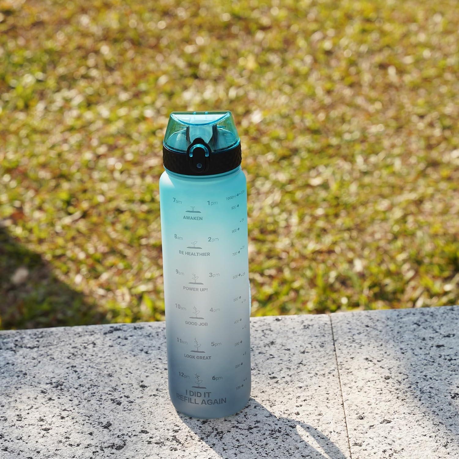 image:imageGOPPUS 1L32oz Bouteille deau avec paille Motivational tanche Boissons Bouteille avec marquages de lheure Tritan Bouteille de Sport pour lcole de Gym Grande bouteille deau pour Adulte Sans BPAVert Bleu