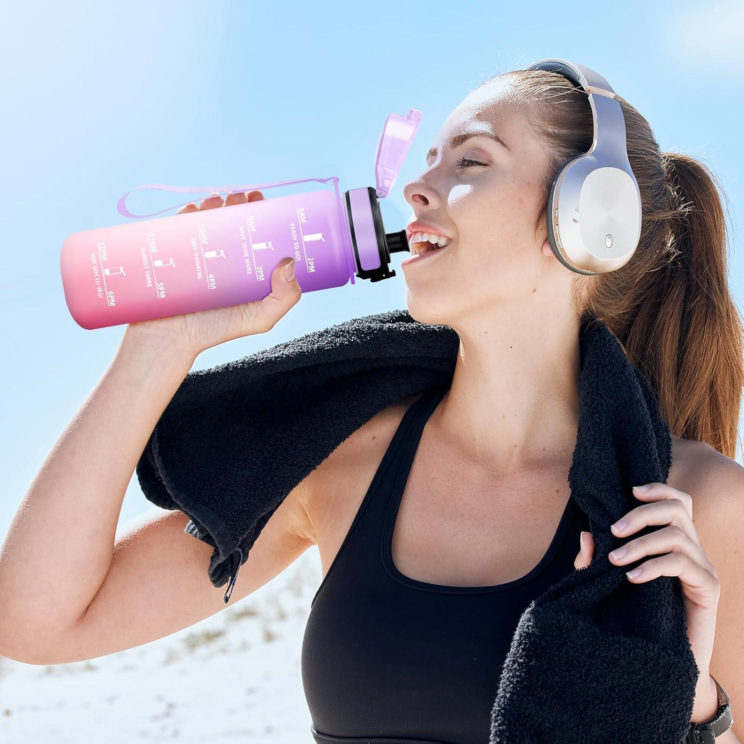 image:imageKollyKolla Gourde 1L Bouteille Motivation tanche avec Filtre sans BPA Bouteille Sport avec Marqueur de Temps Gourde Rutilisable pour Adulte lcole Sport Bureau Yoga Camping1000ml Violet Clair Rose Clair