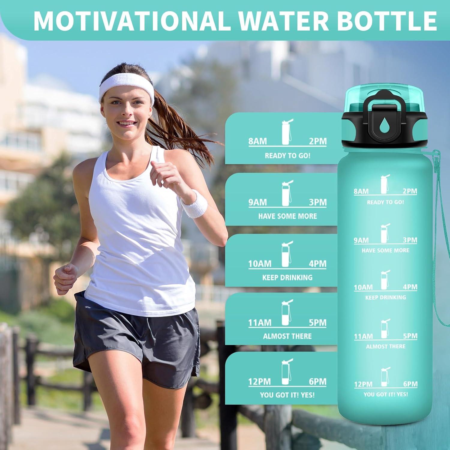 image:imageGourde Sport Enfant 500ml Gourde Sport avec Paille Bouteille deau Sport tanche Bouteille Reutilisable Gourde pour 1 Journee Gourde Motivation pour Enfant Adulte Randonne lcole Fitness32oz1000ml Paille Mat Bleuvert
