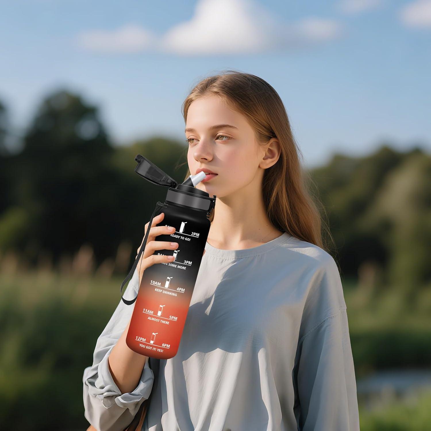 image:imageHoneyHolly Gourde 1l tanches Gourde Paille sans BPA ampamp Rutilisable Bouteille Motivation Bouteille deau Avec Marqueur de Temps Water Bottle pour Gym Ecole Cyclisme Plein air SportNoir Rouge 1000 Ml