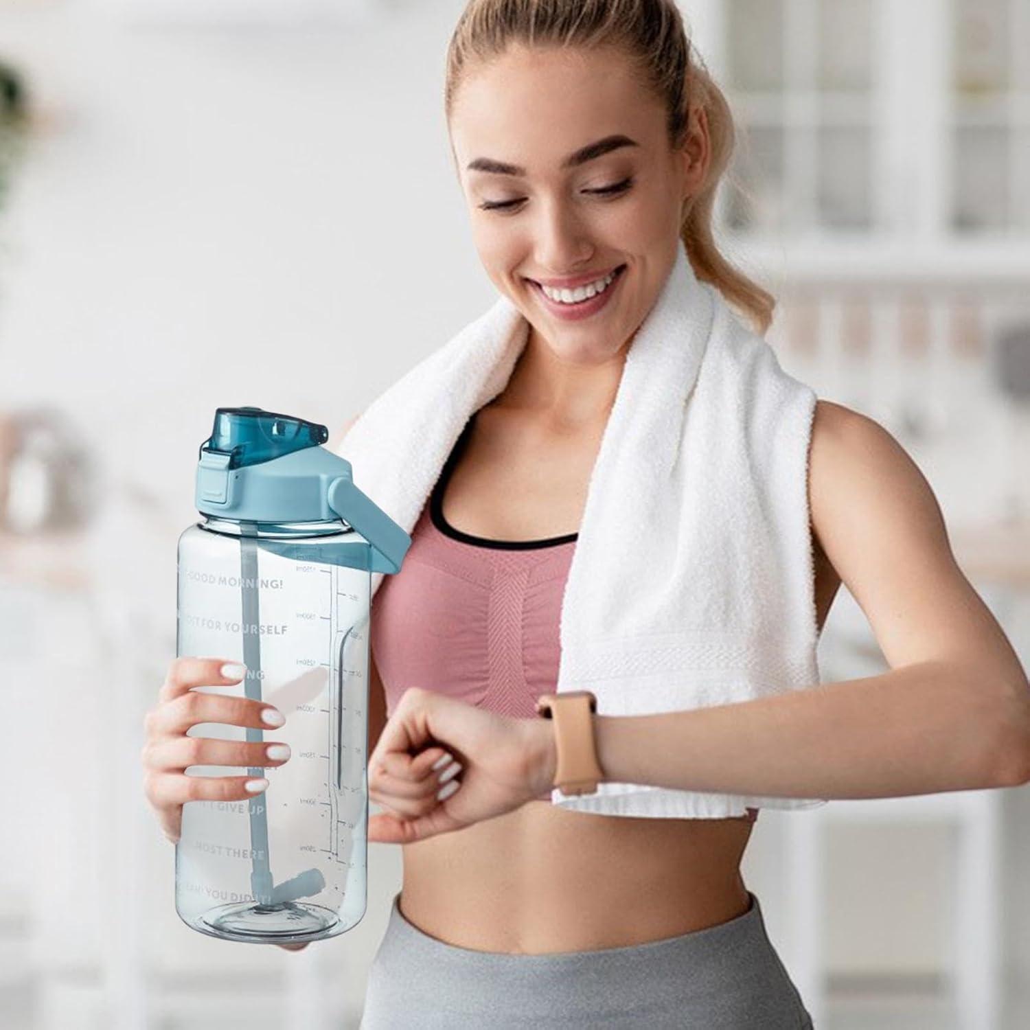 image:imageBouteille Sportive Bouteille Deau Portable en Plastique de Grande Capacit de 2 L Avec Paille et Graduation tanche Boissons Bouteille Bouteille Deau pour CoureursNoirVert