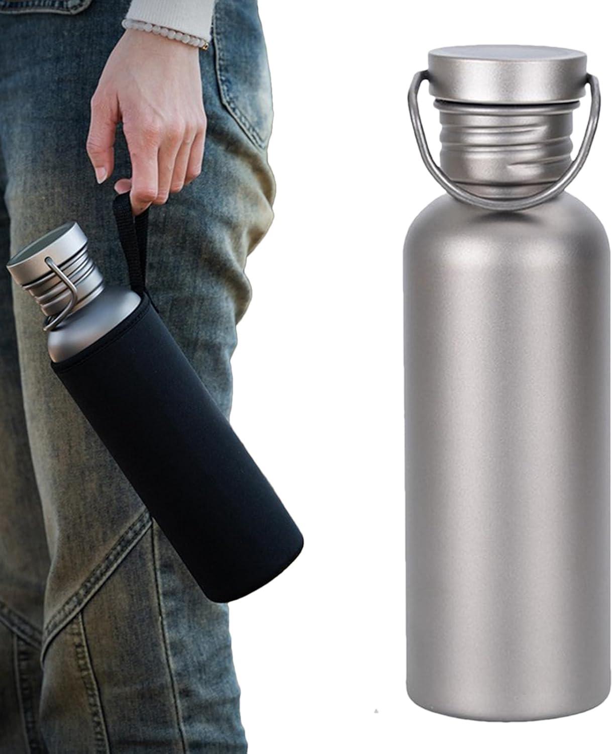 image:imageBouteille Dhydratation Sportive Foldage Deau En Titane Couvercle Rsistant Aux Fuites Bouteille De Boisson Prt Pour Les Voyages De 700 Ml Avec Design Robuste Idal Pour Le Randonne De Ra600ml