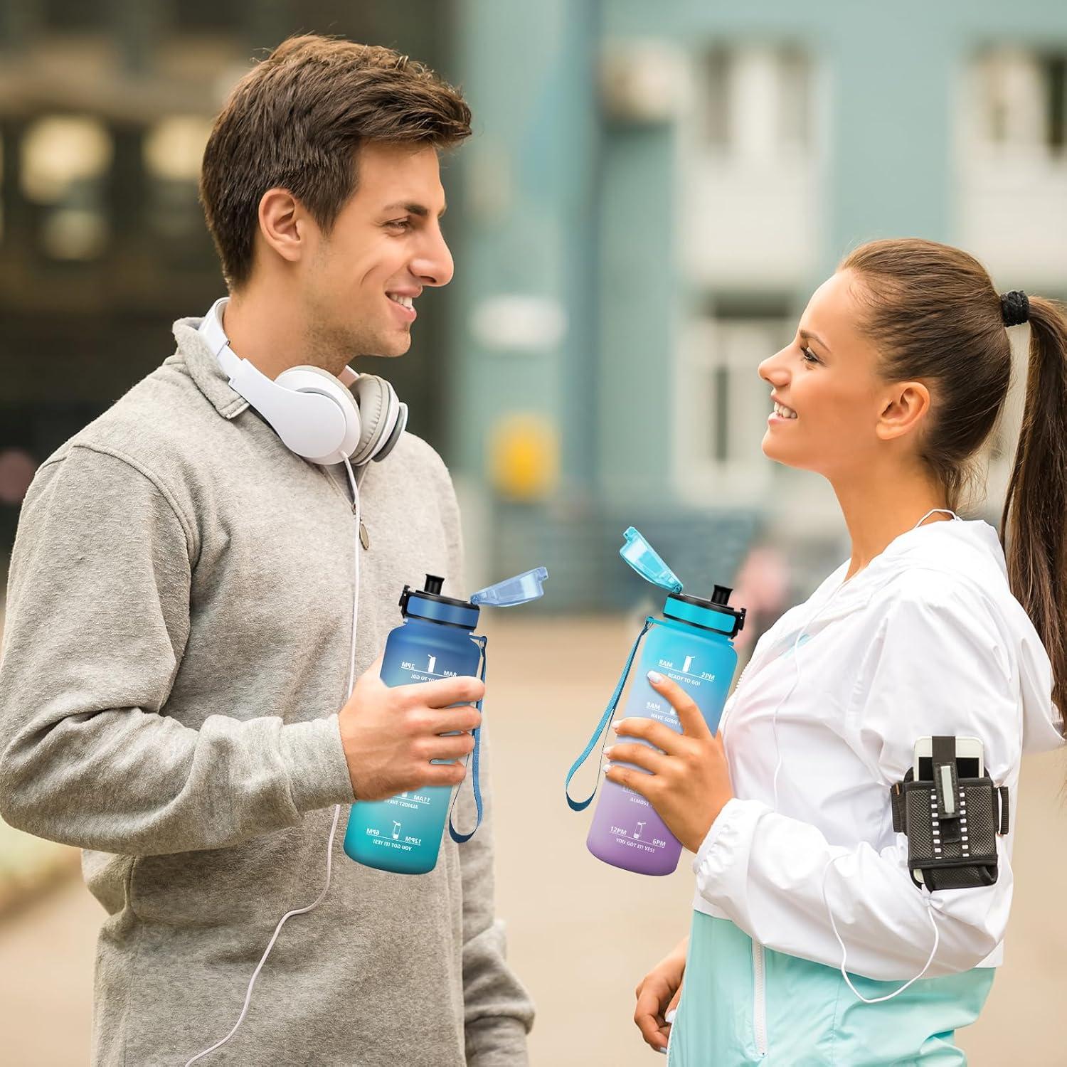 image:imageMotswedi Gourde 1l AntiFuite Gourde Sport avec Marqueur de Temps Bouteille deau Rutilisable Bouteille pour Sport Randonne Yoga Fitness Noir RougeBleu Violet