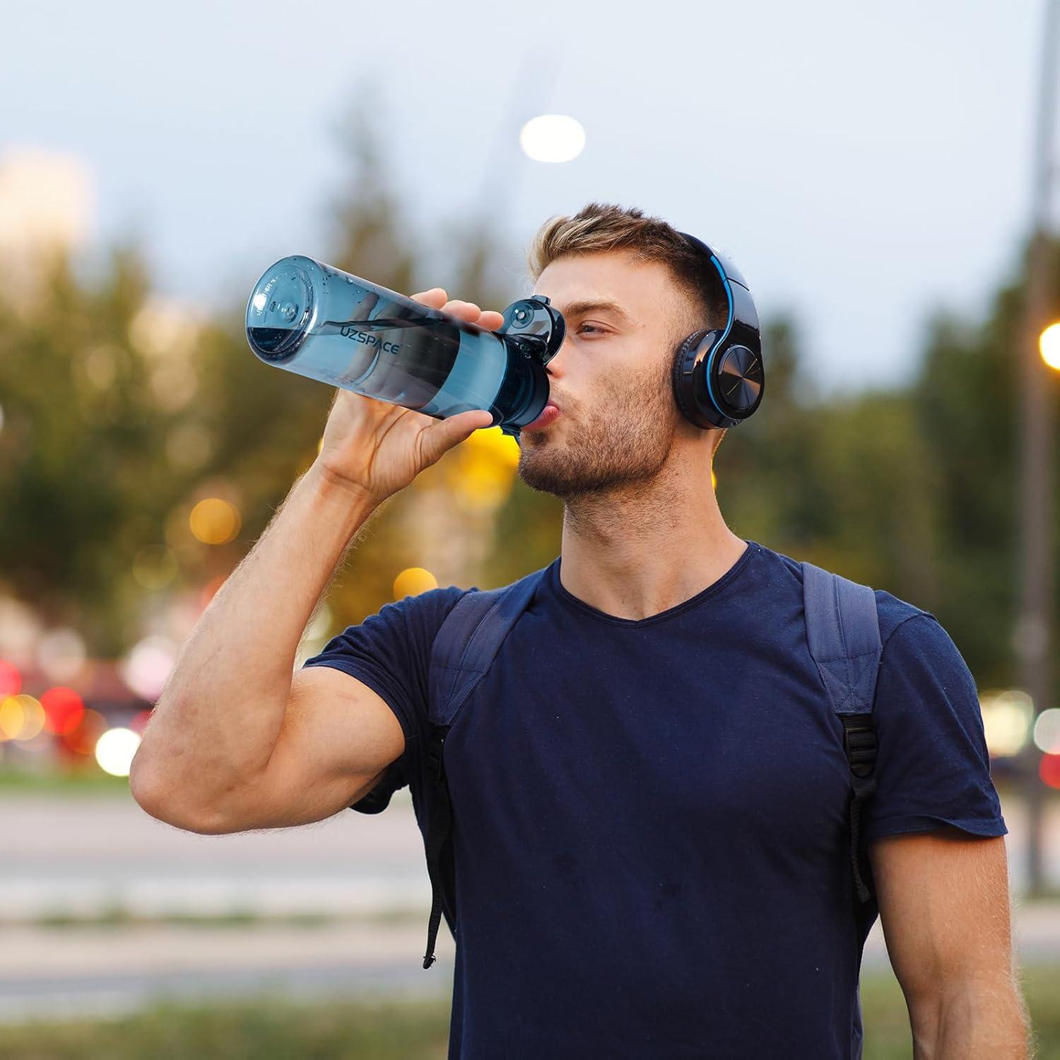 image:imageUZSPACE Gourde Sport 1L Gourde Adulte Transparente sans BPA avec Poigne tanche Bouteille deau Idal pour Fitness et Voyage Bleu ArdoiseBleu Ardoise