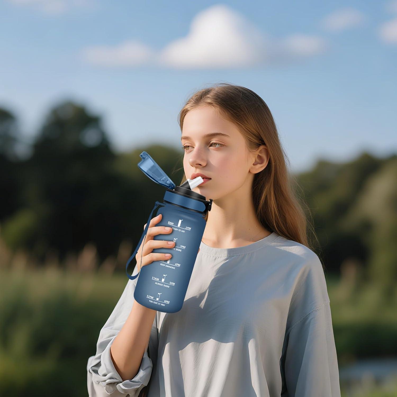 image:imageMotswedi Gourde Sport 500ml Anti Fuite Gourde Paille Rutilisable Bouteille deau sans BPA Bouteille Reutilisable pour Enfant Adulte Randonne lcole Fitness Violet Clair ampamp Rose ClairBleu Fonc dition Jeunesse500ml