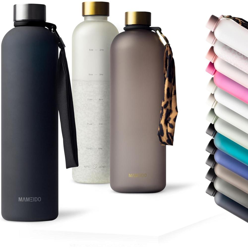 image:imageMAMEIDO Gourde 1 l Bouteille deau Design Plastique avec Marqueur de Temps de Motivation sans BPA tanche Urban Taupe GoldRich Black