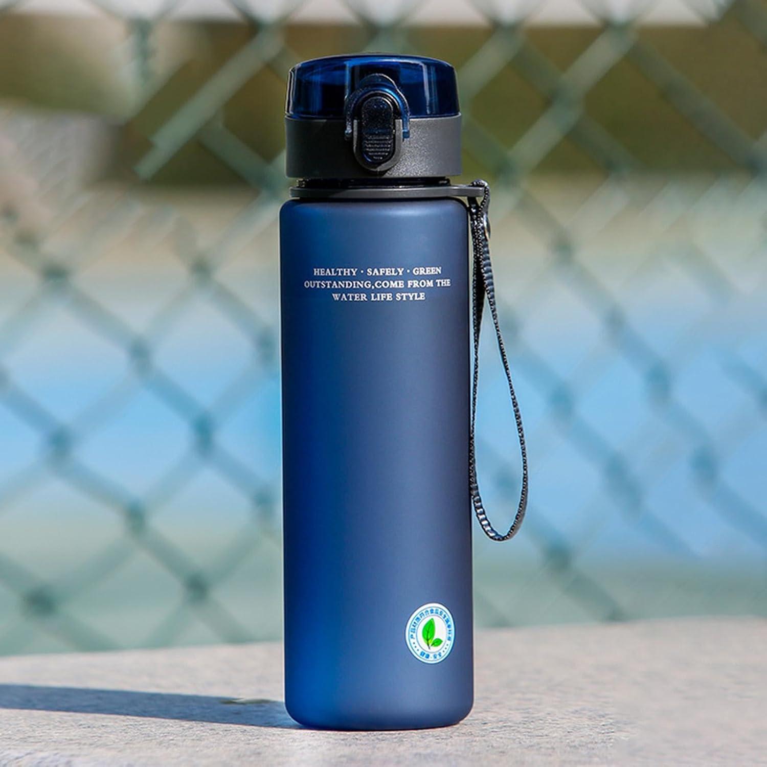 image:imageGnrique Bouteille deau sportive bouteille deau vlo Bouteille deau filtrante de la fuite de grande capacit 800 ml Conteneurs de boissons antichute pour le vlo les sports les voyagesBleu