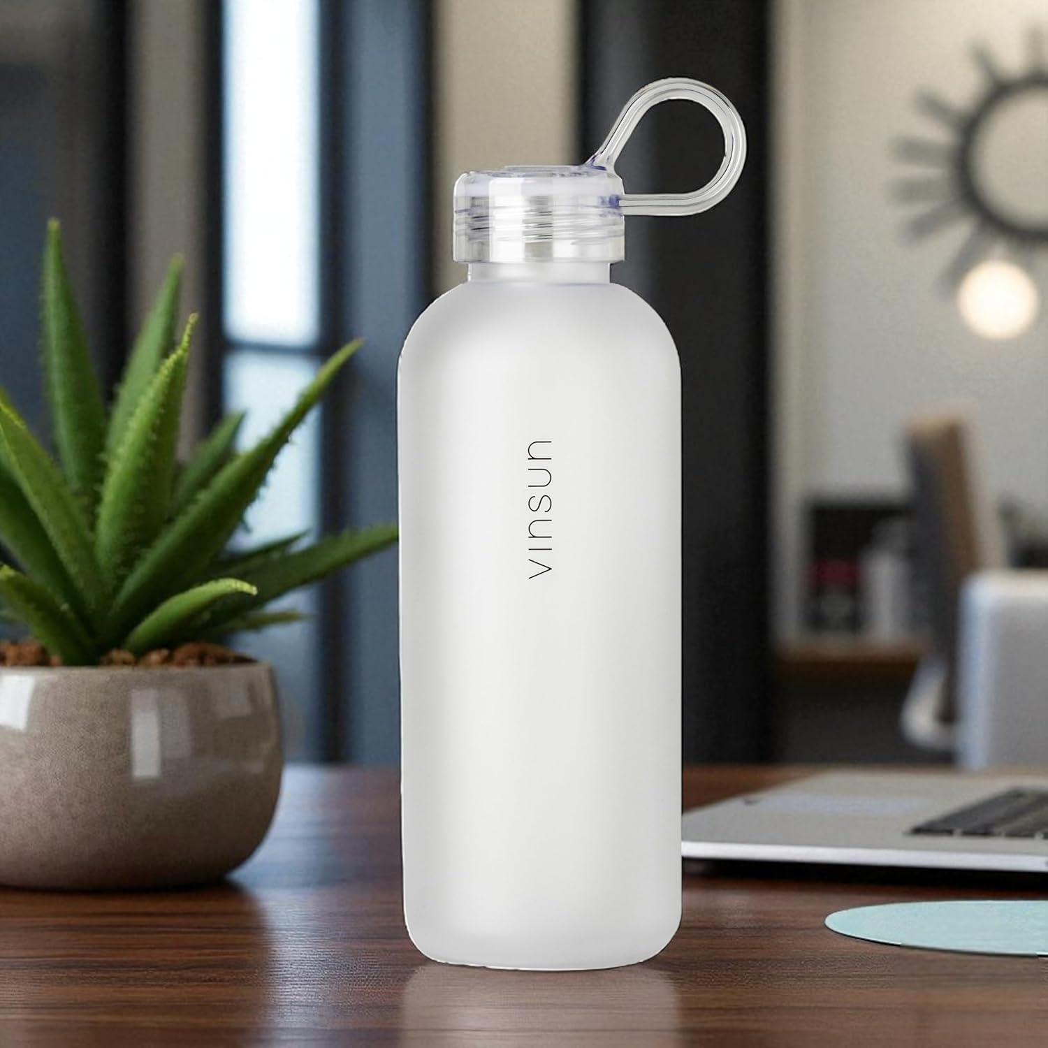 image:imageVINSUN Gourde Sport 650ml avec Poigne Rutilisable Sans BPA Tritan tanche Bouteille dEau lgre pour Sport Excursion cole BureauBlanc