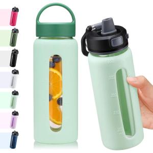 BLUEGO 600ml Bouteille d&rsquo;eau verre avec 2 couvercles-Couvercle à verrouillage par simple pression et poignée Gourde réutilisable avec marquage du temps Pour voyages Maison Sport Sans BPA, Noir(Bleu Clair)