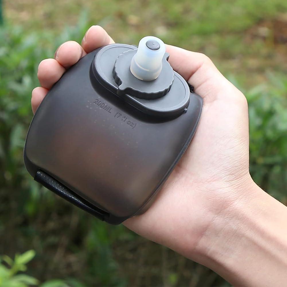 image:imageDEau De Sport Port La Main Gourde De Sport 200Ml Gourde De Poignet Pour Course Pied Pour lHydratation La Course Le Cyclisme lEscalade Et Les Activits De Plein Air Noir