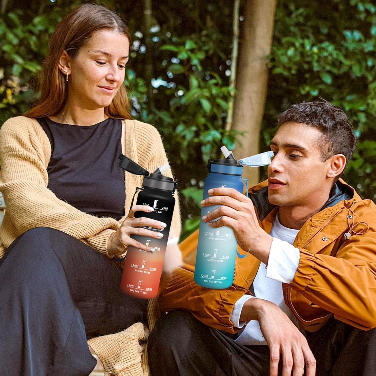 image:imageGourde Paille tanches Bouteille 500ml Portable Bouteille deau Sans BPA chelle de Temps Gourde Gradue pour 1 Journee pour Gym Ecole Cyclisme Plein Air SportNoir Rouge 1000ml