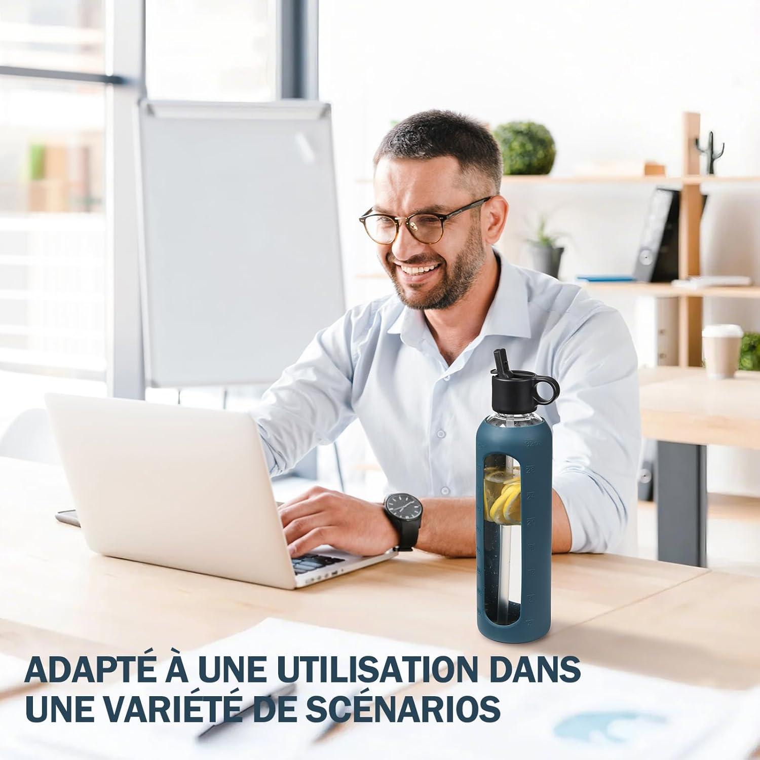 image:image750ml Gourde en Verre Avec Paille et 2 Couvercle Bouteille deau Motivation Gradue Pour 1 Journee Avec Marqueur de Temps Housse en Silicone Sport Gourde ReutilisableBleuBleu